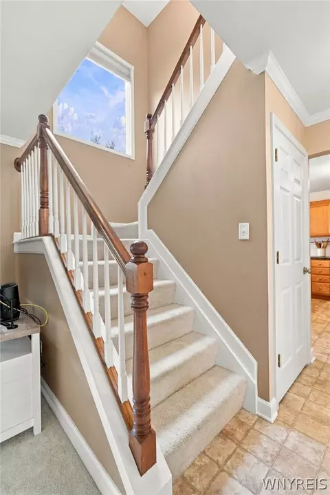 Entry Way - 44 E Home Rd, Bowmansville, NY 14026 photo 3 of 5