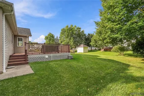 Exterior - 44 E Home Rd, Bowmansville, NY 14026 photo 10 of 10