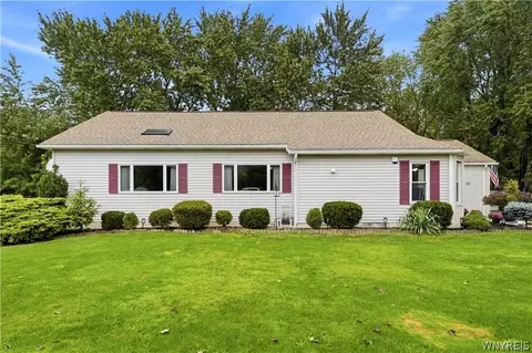 29 Abt St, Amherst, NY 14221