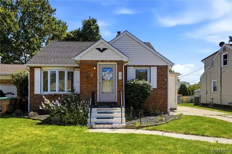 121 Vegola Ave, Cheektowaga, NY 14225