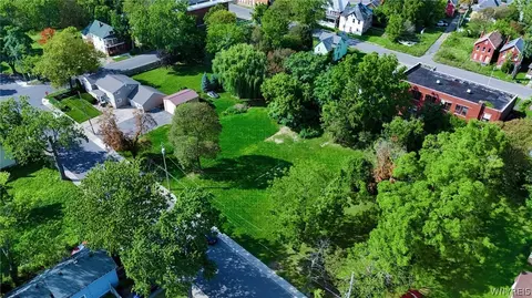 1324 Michigan Ave, Niagara Falls, NY 14305