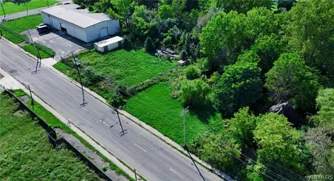 3408 Highland Ave, Niagara Falls, NY 14305