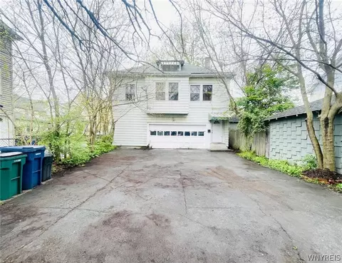 115 Stratford Rd, Buffalo, NY 14216