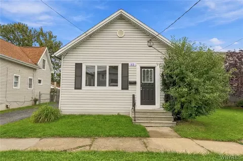 32 Park Ave, Tonawanda, NY 14150