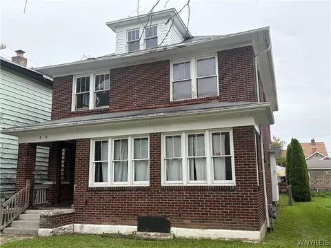 469 5th St, Niagara Falls, NY 14301
