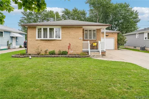 115 Madaline Ln, Depew, NY 14043