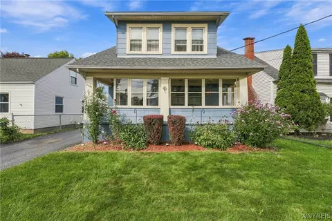 2484 La Salle Ave, Niagara Falls, NY 14301
