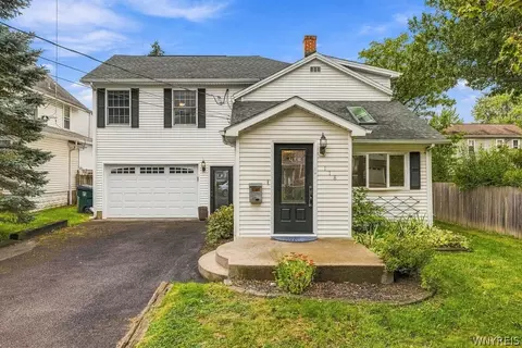 118 Arend Ave, Amherst, NY 14221