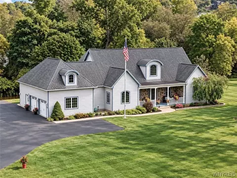 8 Aspen Dr, Ellicottville, NY 14731