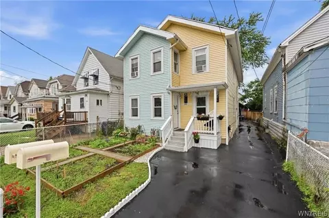 86 Modern Ave, Lackawanna, NY 14218