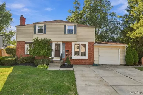 38 Eastvale Ct, Cheektowaga, NY 14225