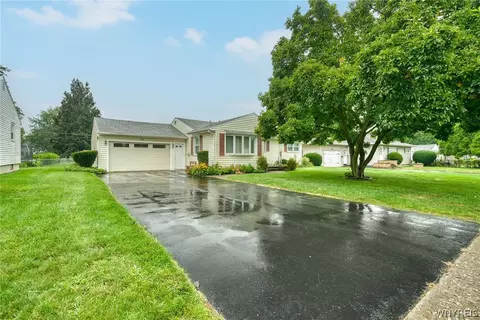 Exterior - 215 Noridge Dr, Irondequoit, NY 14622 photo 4 of 4