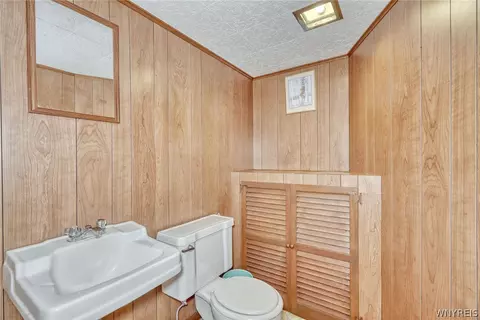 Bath - 215 Noridge Dr, Irondequoit, NY 14622 photo 3 of 3
