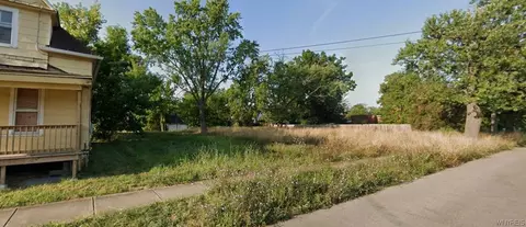 1149 Pierce Ave, Niagara Falls, NY 14301