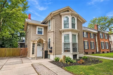 32 Irving Pl, Buffalo, NY 14201
