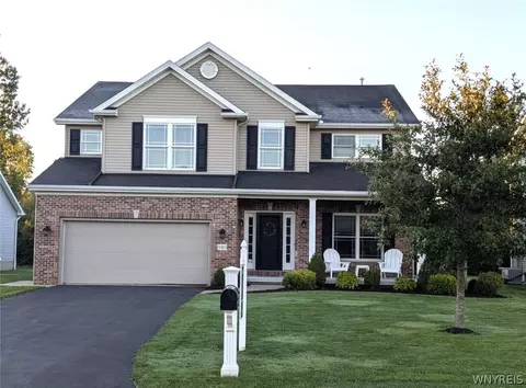 9410 Kristina Cir, Clarence Center, NY 14032