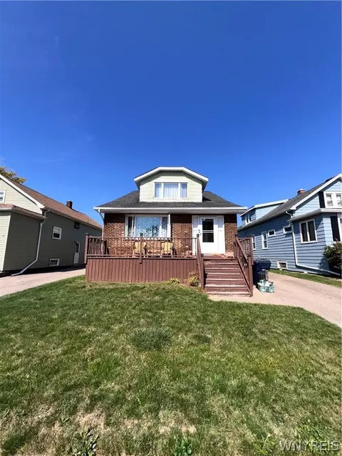 62 Magnolia St, Lackawanna, NY 14218