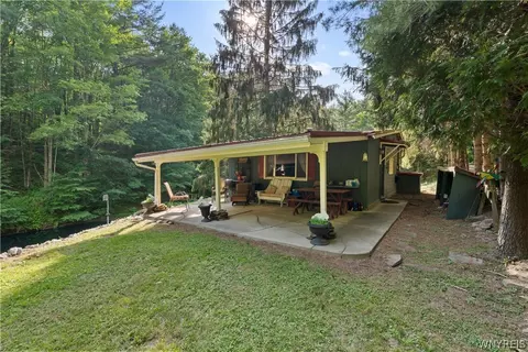 9173 Lyman Rd 9448 Valle Dr, Clarksville, NY 14727