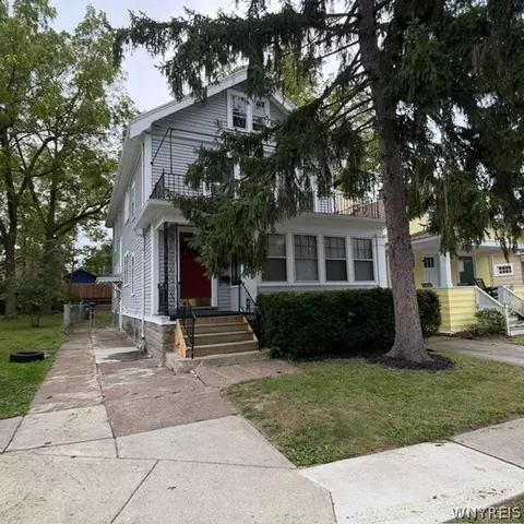 2 Flower St, Buffalo, NY 14214