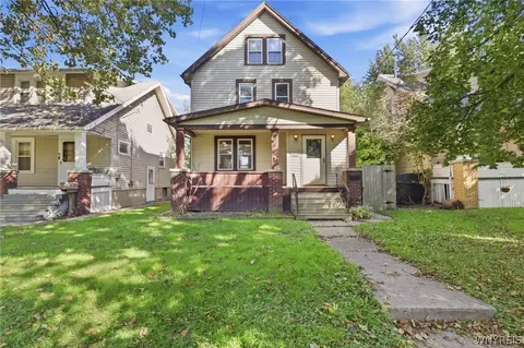 2410 Cleveland Ave, Niagara Falls, NY 14305