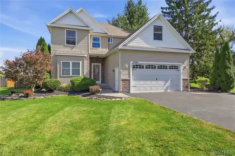 6345 Shawnee Rd, Wheatfield, NY 14120