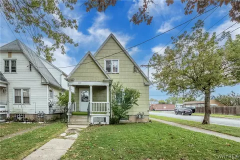 2401 Grand Ave, Niagara Falls, NY 14301