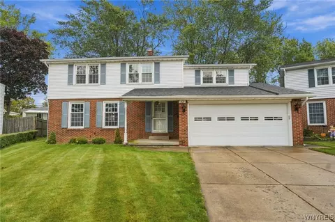 76 Janine Ct, Cheektowaga, NY 14227