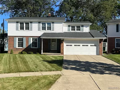 76 Janine Ct, Cheektowaga, NY 14227