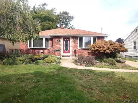 68 Lennox Ave, Amherst, NY 14226