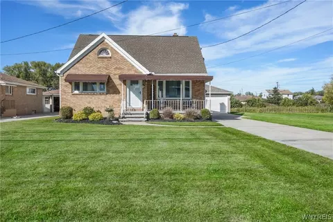 180 Willet Rd, Buffalo, NY 14219