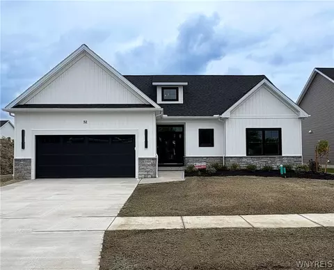 52 River Oak, East Amherst, NY 14051