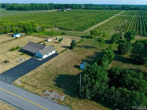 14466 Lakeshore Rd, Carlton, NY 14477