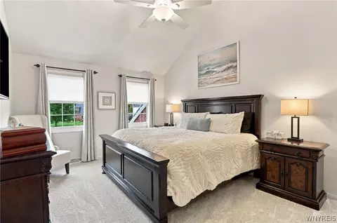 Bedroom - 7279 Ridgeview Dr W, Pendleton, NY 14120 photo 1 of 10