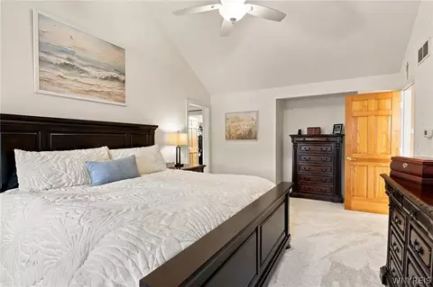 Bedroom - 7279 Ridgeview Dr W, Pendleton, NY 14120 photo 3 of 10