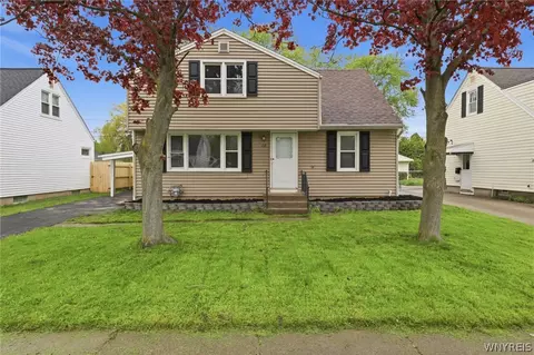 18 Princess Dr, Cheektowaga, NY 14225