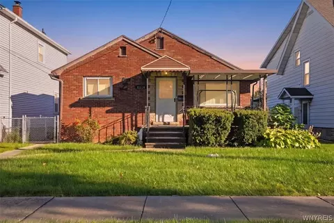 2714 Willow Ave, Niagara Falls, NY 14305
