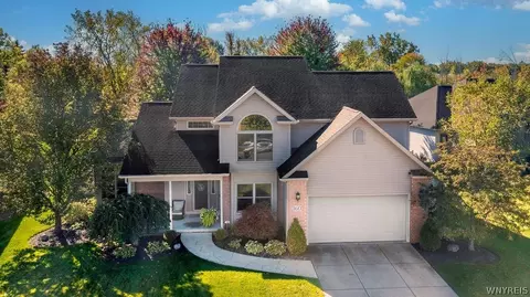 160 Sandpiper Ln, Grand Island, NY 14072