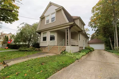 512 Ohio St, Ridgeway, NY 14103