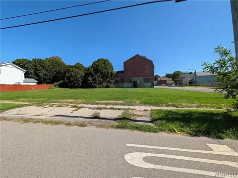 93 Spruce St, Buffalo, NY 14204