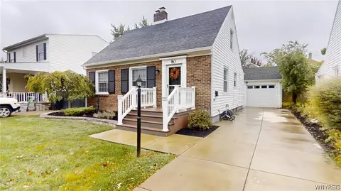 80 Marquette Ave, Kenmore, NY 14217