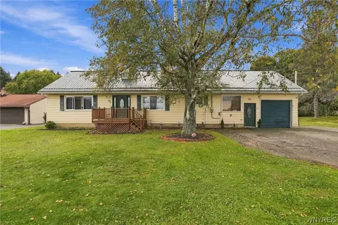 37 S Vaughn St, Springville, NY 14141