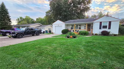 1590 Master St, North Tonawanda, NY 14120