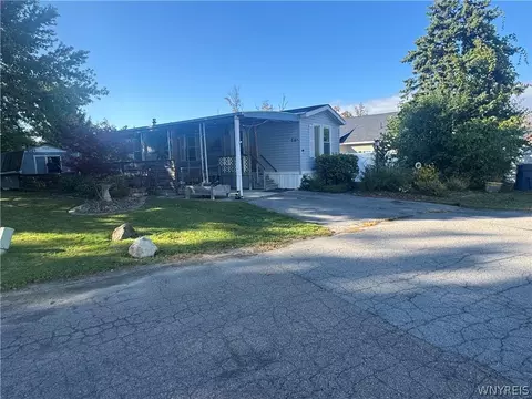 3450 Howard Rd #58A, Hamburg, NY 14075