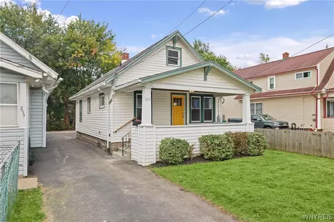 249 77th St, Niagara Falls, NY 14304