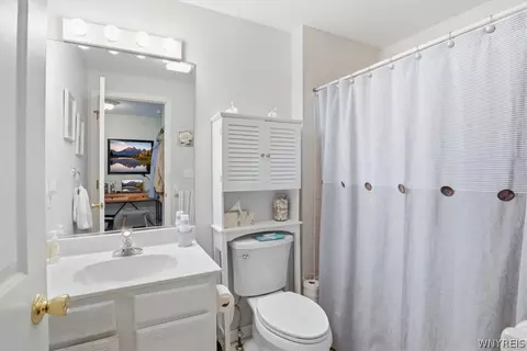 Bath - 960 Hopkins Rd #E, Amherst, NY 14221 photo 4 of 4