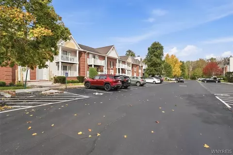 Exterior - 960 Hopkins Rd #E, Amherst, NY 14221 photo 2 of 4
