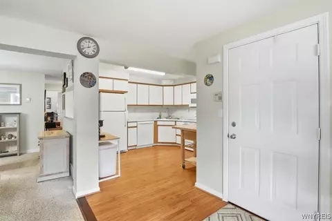 Entry Way - 960 Hopkins Rd #E, Amherst, NY 14221 photo 1 of 2