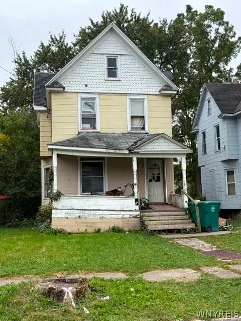 1875 Pierce Ave, Niagara Falls, NY 14301