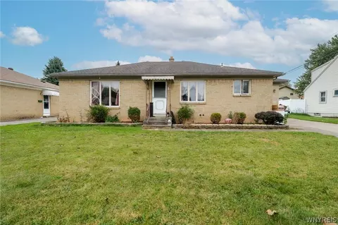 9 Binner Rd, Cheektowaga, NY 14225
