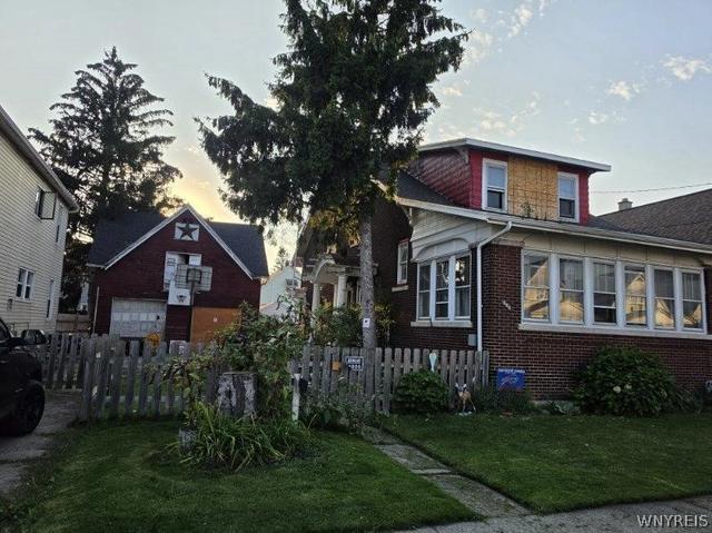 298 Weimar St, Buffalo, NY 14206